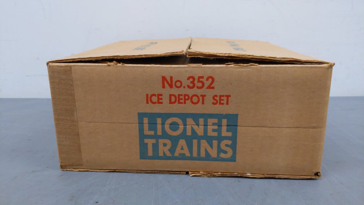 Lionel 352 Vintage O Postwar Operating Icing Station EX/Box