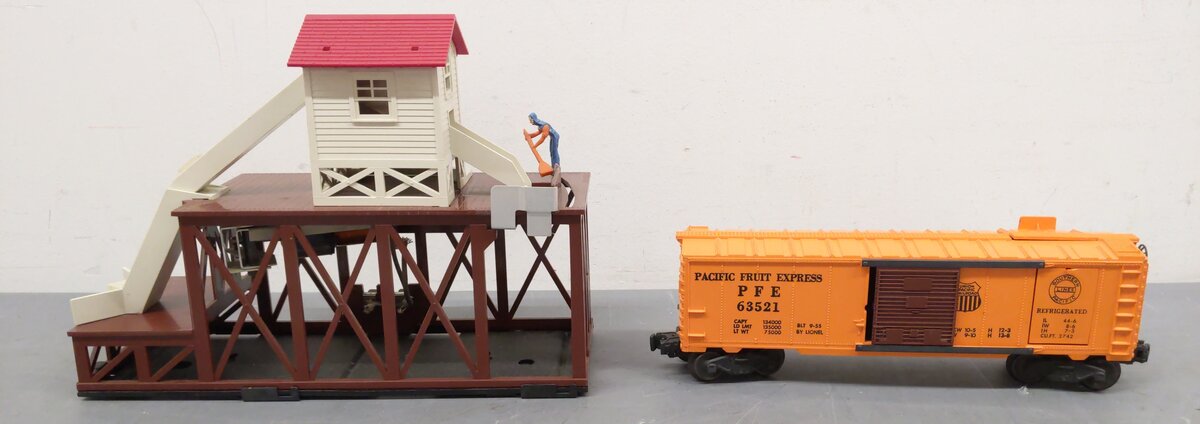 Lionel 352 Vintage O Postwar Operating Icing Station EX/Box
