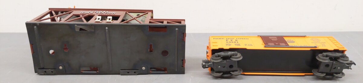 Lionel 352 Vintage O Postwar Operating Icing Station EX/Box