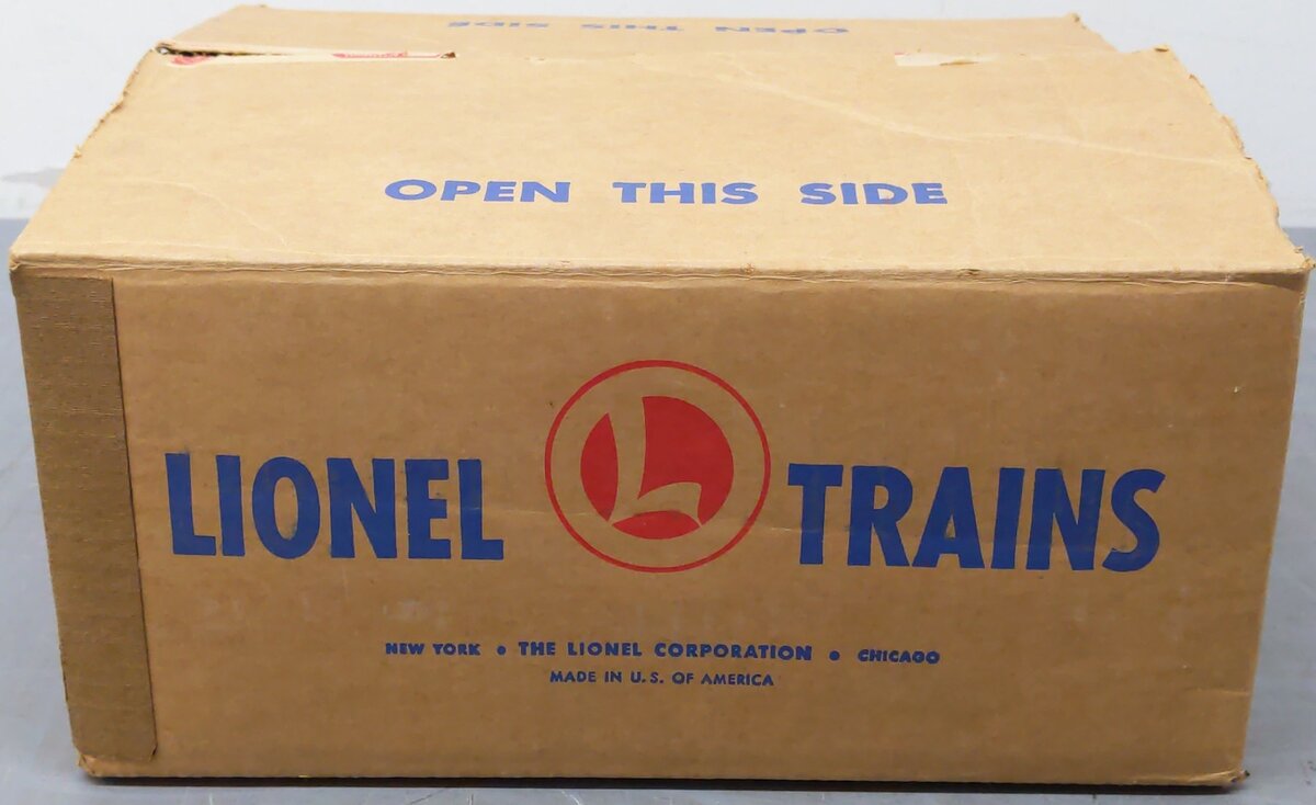 Lionel 264 Vintage O Operating Forklift Platform with two 6264 Lumber Cars VG/Box
