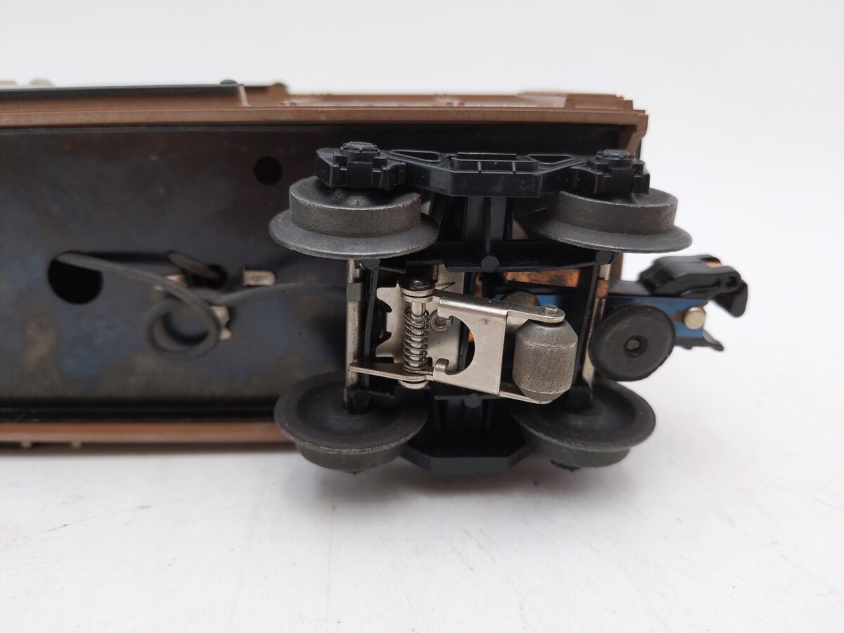 Lionel 3434 Vintage O Operating Chicken Sweeper Car EX/Box