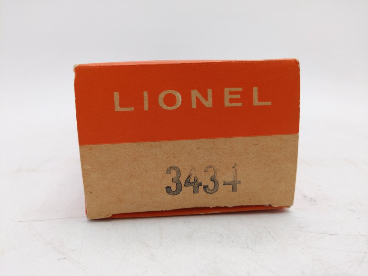 Lionel 3434 Vintage O Operating Chicken Sweeper Car EX/Box