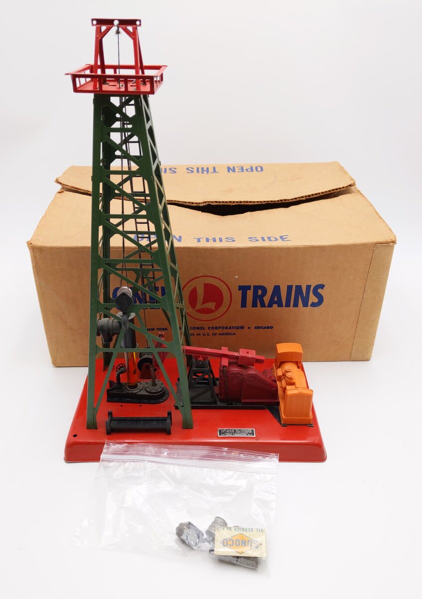 Lionel 455 Vintage O Operating Oil Derrick w/Red Top VG/Box