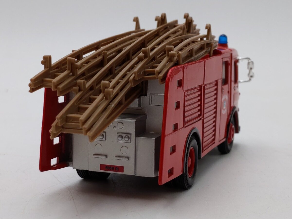 Corgi  Classic Fire Service  97359 AEC Water Tender Dublin NIB