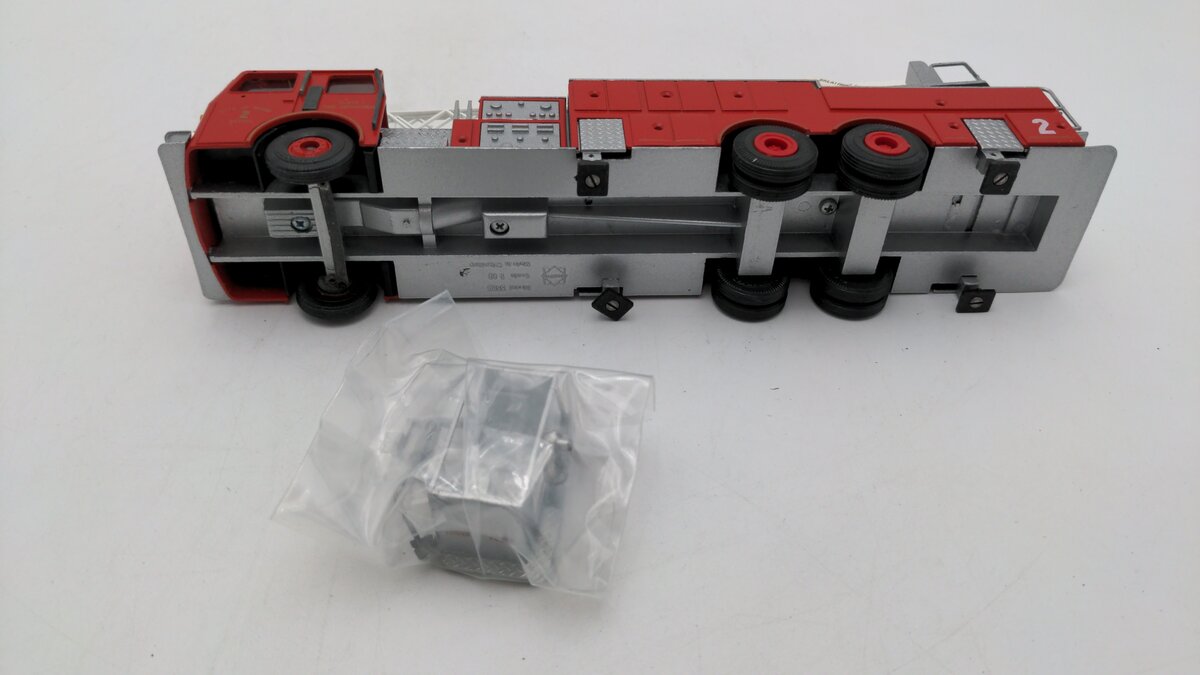 Conrad 5509 1:43 Scale City Of Miami Fire Rescue 2 Aerial Ladder Truck Die Cast EX/Box