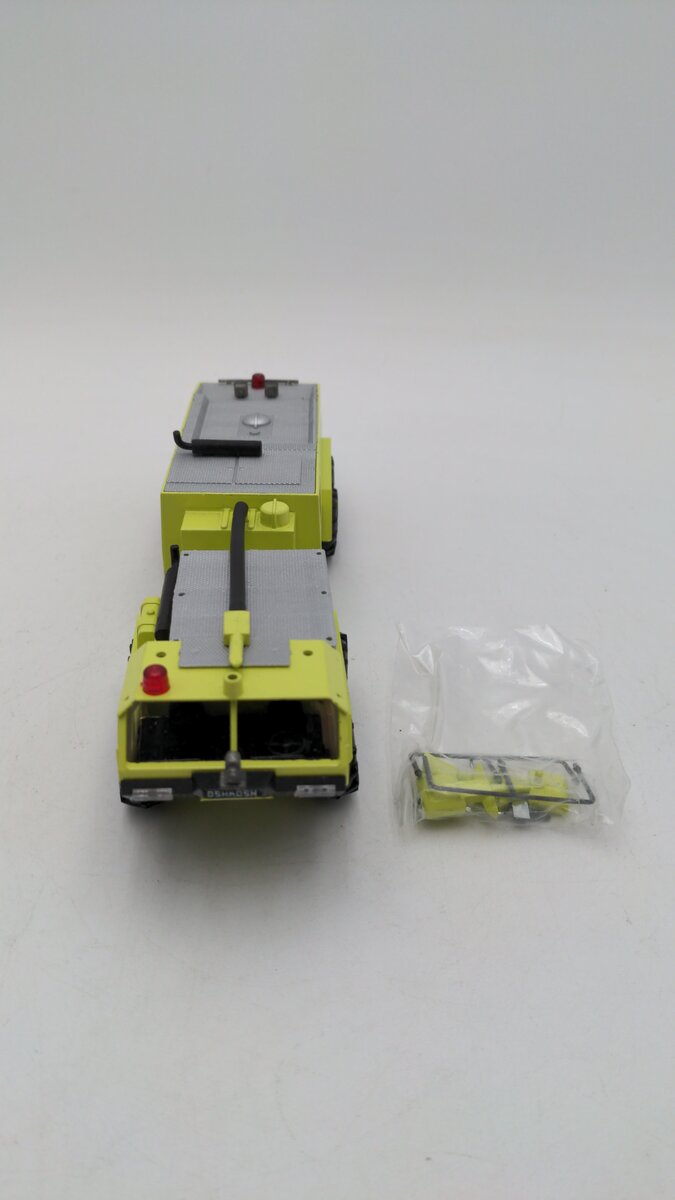 Conrad 5511 1:50 Scale Rosenbauer Viper Crash / Fire Engine Vehicle Diecast