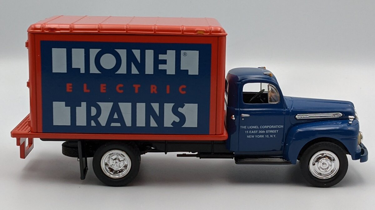 First Gear Lionel 19-0104 1:34 1951 Ford F-6 NEW Eastwood Automobila Box truck EX/Box