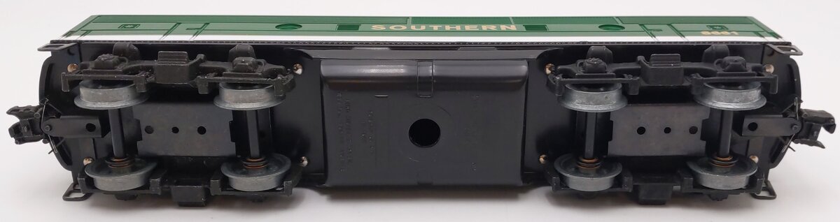 Lionel 6-8661 O Gauge Southern F3 B Non-Powered Diesel Locomotive EX