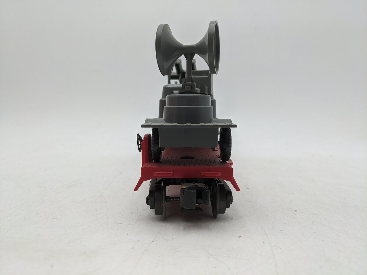 Lionel 6804 Vintage O Flatcar w/ USMC AA Gun Truck & Sound Truck EX/Box