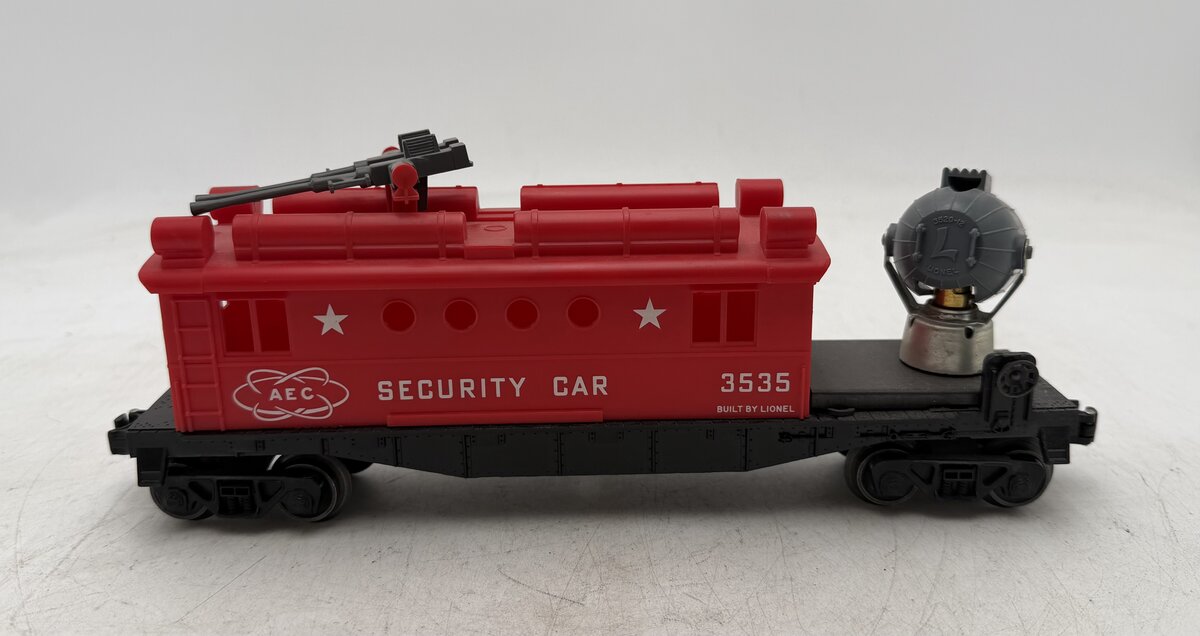 Lionel 3535 Vintage O AEC Security Car with Operating Searchlight VG