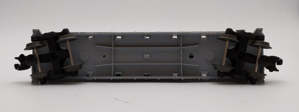 Lionel 6-16351 O Gauge Lionel Lines Flatcar with Navy Submarine NIB