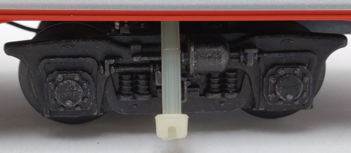 Lionel 6-19107 O Gauge Southern Pacific Daylight Full Vista Dome Passenger Car LN/Box