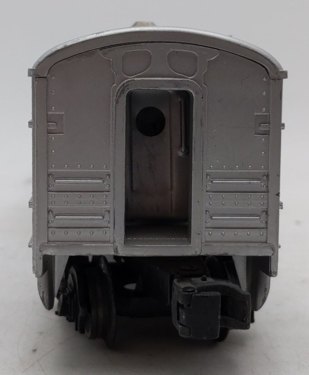 Lionel 2434 Vintage O Lionel Lines Illuminated Newark Passenger Car VG/Box