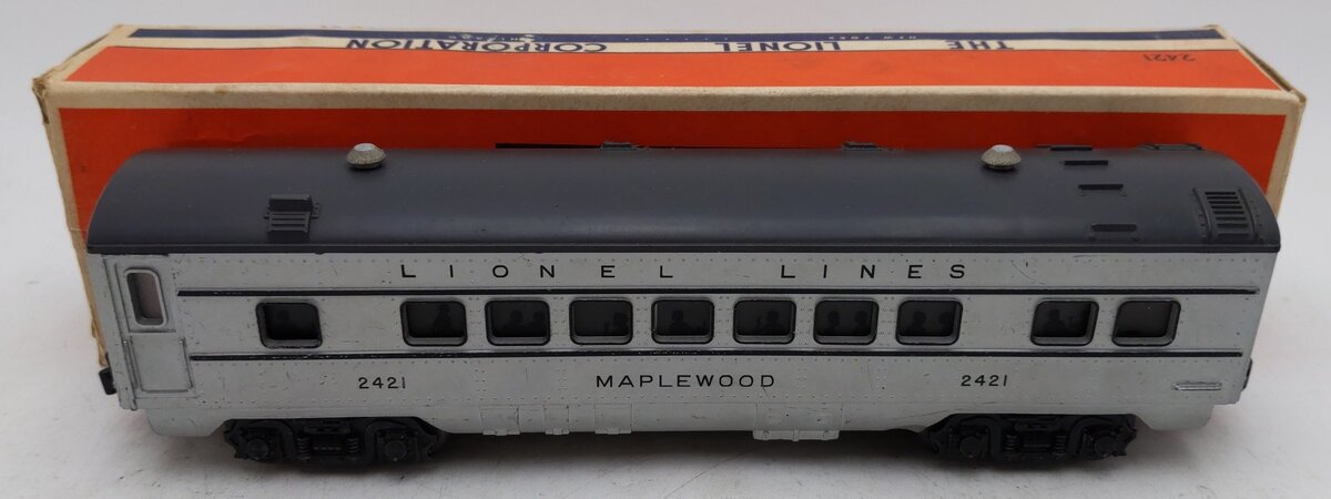 Lionel 2421 O Vintage Lionel Lines Maplewood Lighted Pullman Car #2421 VG/Box