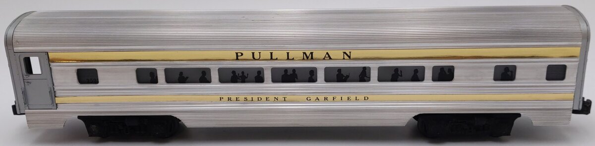 Lionel 2523 Vintage O President Garfield Gold Stripe Aluminum Pullman Car VG/Box