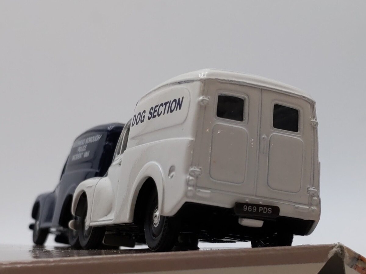 Corgi D13/1 1:43 Scale Morris Minor Police Vans [set of 2] NIB
