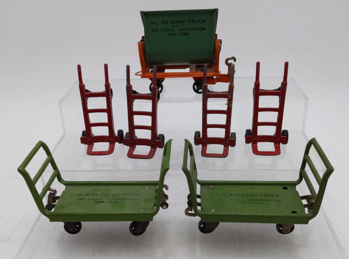Lionel 163 Vintage O Prewar Freight Station Set: Dump Car & Hand Trucks (7) VG