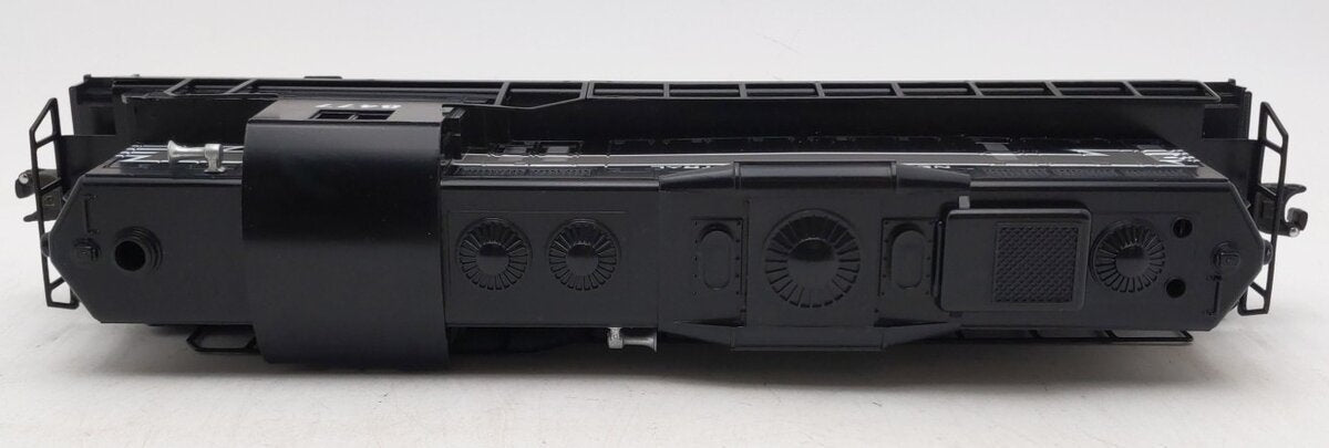 Lionel 6-8477 O Gauge New York Central GP9 Diesel Locomotive w/Horn #8477 LN/Box