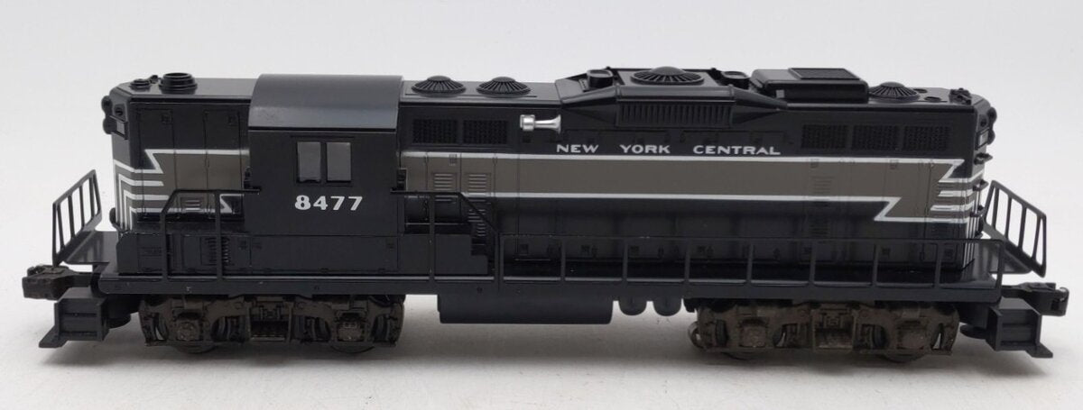 Lionel 6-8477 O Gauge New York Central GP9 Diesel Locomotive w/Horn #8477 LN/Box