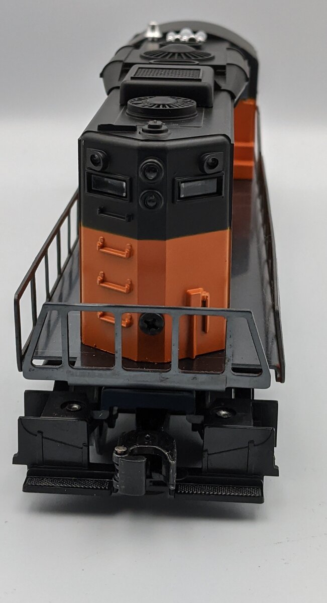 Lionel 6-8855 O Gauge Milwaukee Road SD-18 Powered Diesel Locomotive EX/Box