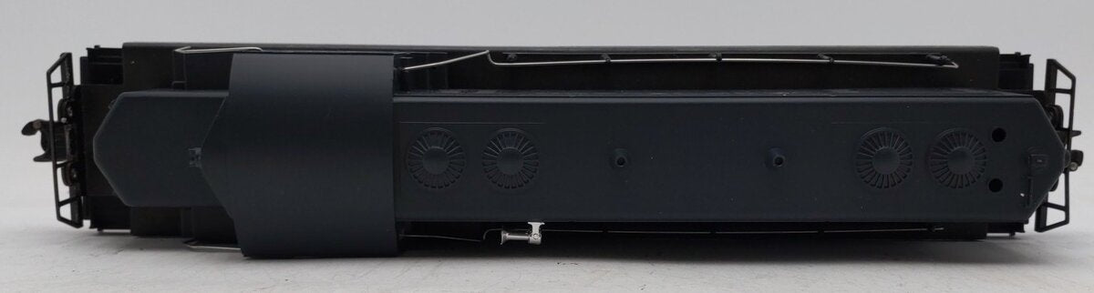Lionel 6-8367 O Gauge Long Island GP20 Non-Powered Diesel Locomotive VG/Box