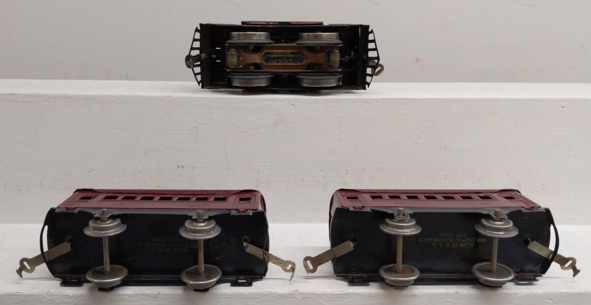 Lionel 150 Vintage O NYC 0-4-0 Electric Loco & #600 Passenger Cars [3] VG