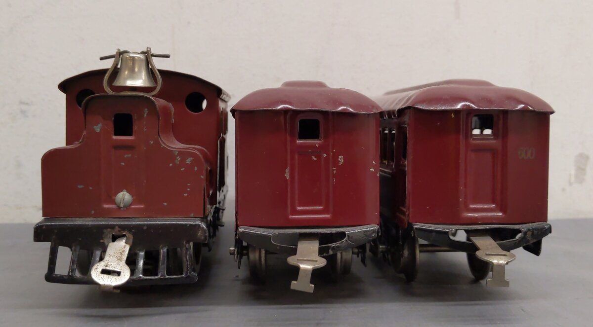 Lionel 150 Vintage O NYC 0-4-0 Electric Loco & #600 Passenger Cars [3] VG