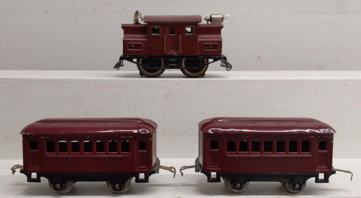 Lionel 150 Vintage O NYC 0-4-0 Electric Loco & #600 Passenger Cars [3] VG