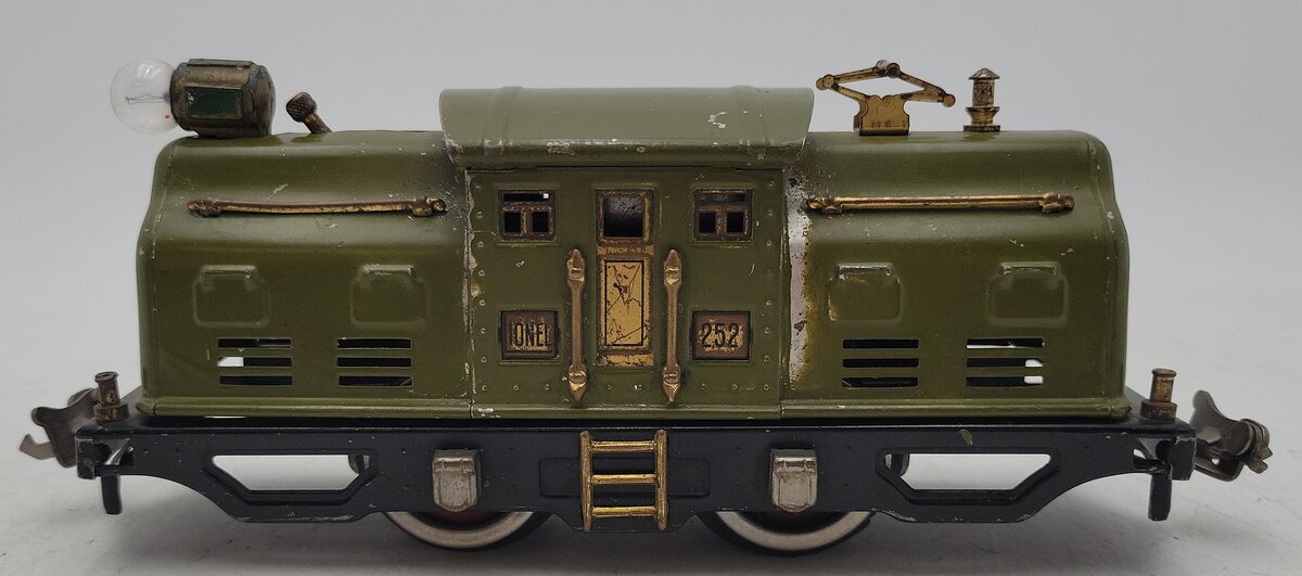 Lionel 252 Vintage O Prewar 4-Wheel Powered Electric Locomotive