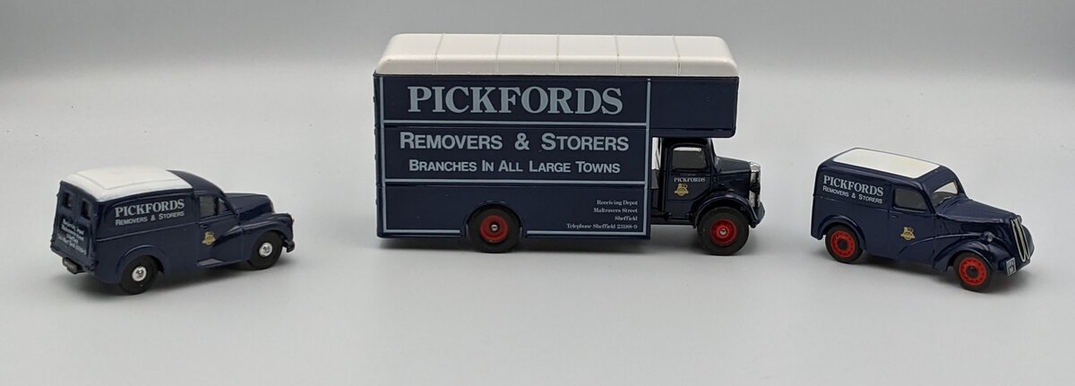 Corgi D74/1 Diecast Pickfords Removals 3 Vehicle Set MT/Box