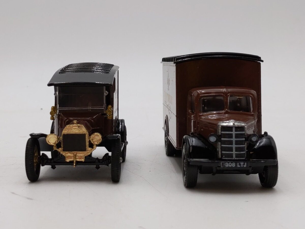 Corgi D94/1 1:50 Estd 1742 Whitbread Bedford Box Van Ford Model T Van (Set of 2) NIB