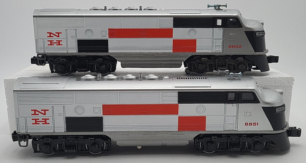 Lionel 6-8851 O Gauge New Haven F3 AA Diesel Locomotive Set #8851/8852 EX/Box