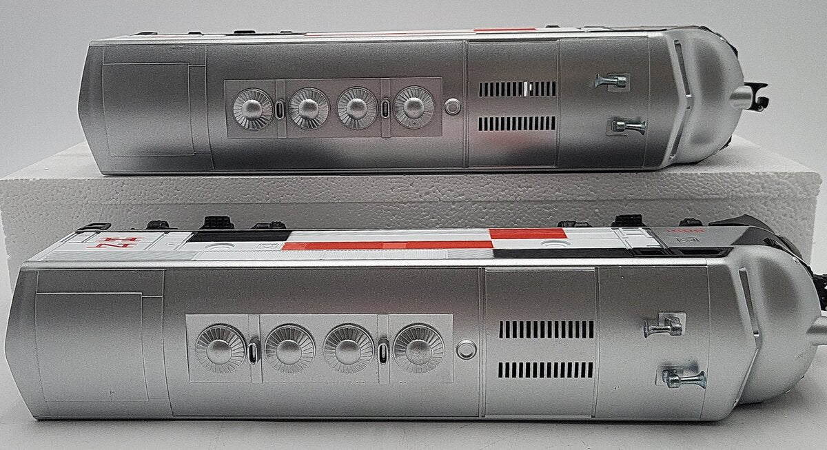 Lionel 6-8851 O Gauge New Haven F3 AA Diesel Locomotive Set #8851/8852 EX/Box