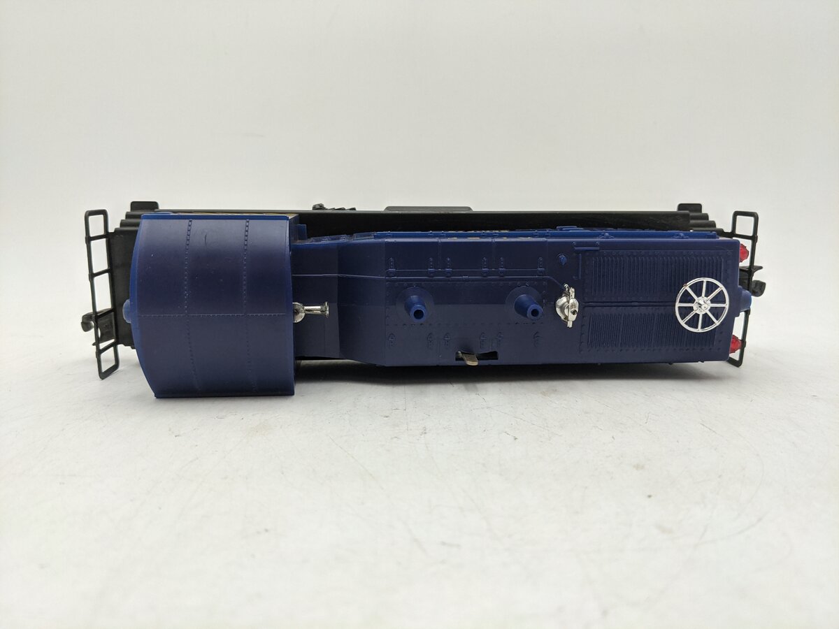 Lionel 6-8010 O Gauge Santa Fe AT&SF NW2 Diesel Locomotive #8010 EX