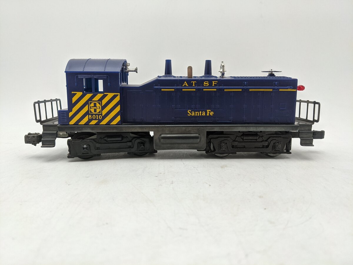 Lionel 6-8010 O Gauge Santa Fe AT&SF NW2 Diesel Locomotive #8010 EX