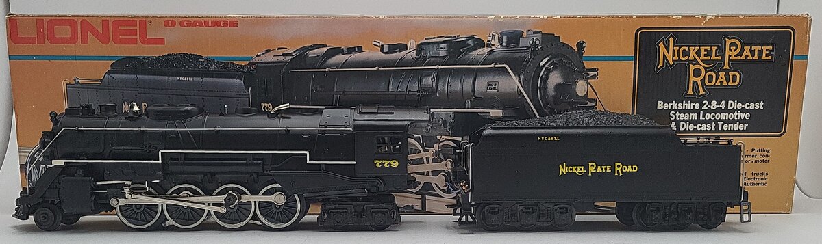 Lionel 6-8215 O Gauge Nickel Plate Road Berkshire 2-8-4 Steam Engine & Tender EX/Box
