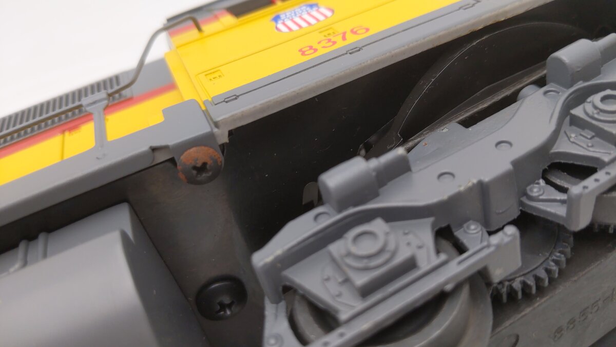 Lionel 6-8376 O Gauge Union Pacific SD40 Diesel Locomotive VG/Box