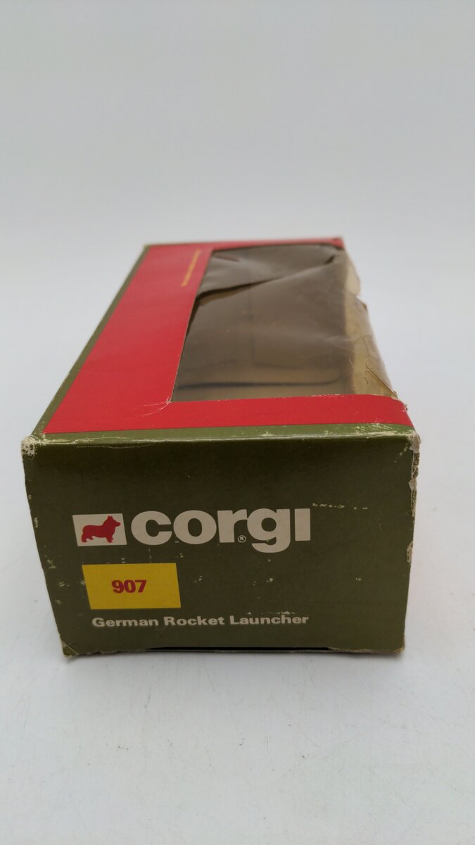 Corgi 907 Die Cast German Semi-Track Hanomog Sdkfz Rocket Launcher W/Shotman EX/Box