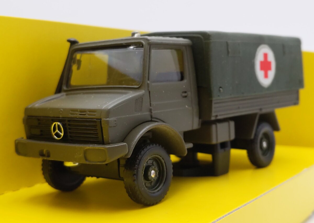 Solido Collection Militaire i 1:50 Scale Mercedes Unimog #6038 LN/Box