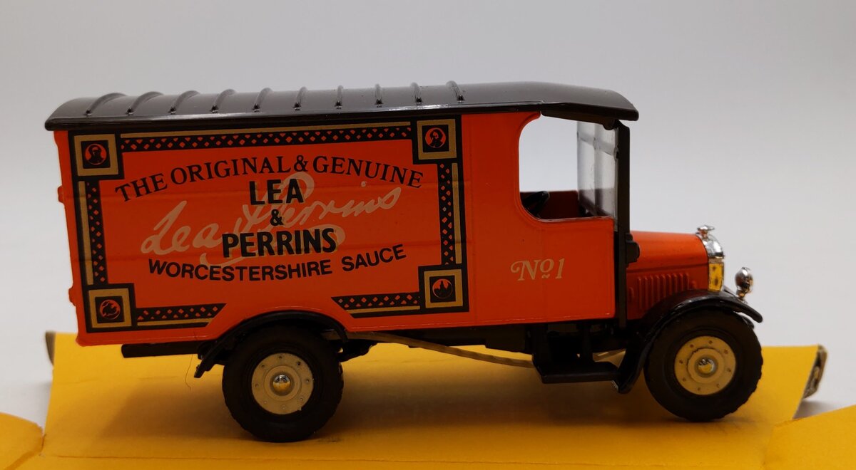 Corgi Classics C859/11 1:43 Scale Lea & Perrins Thornycroft Box Van NIB