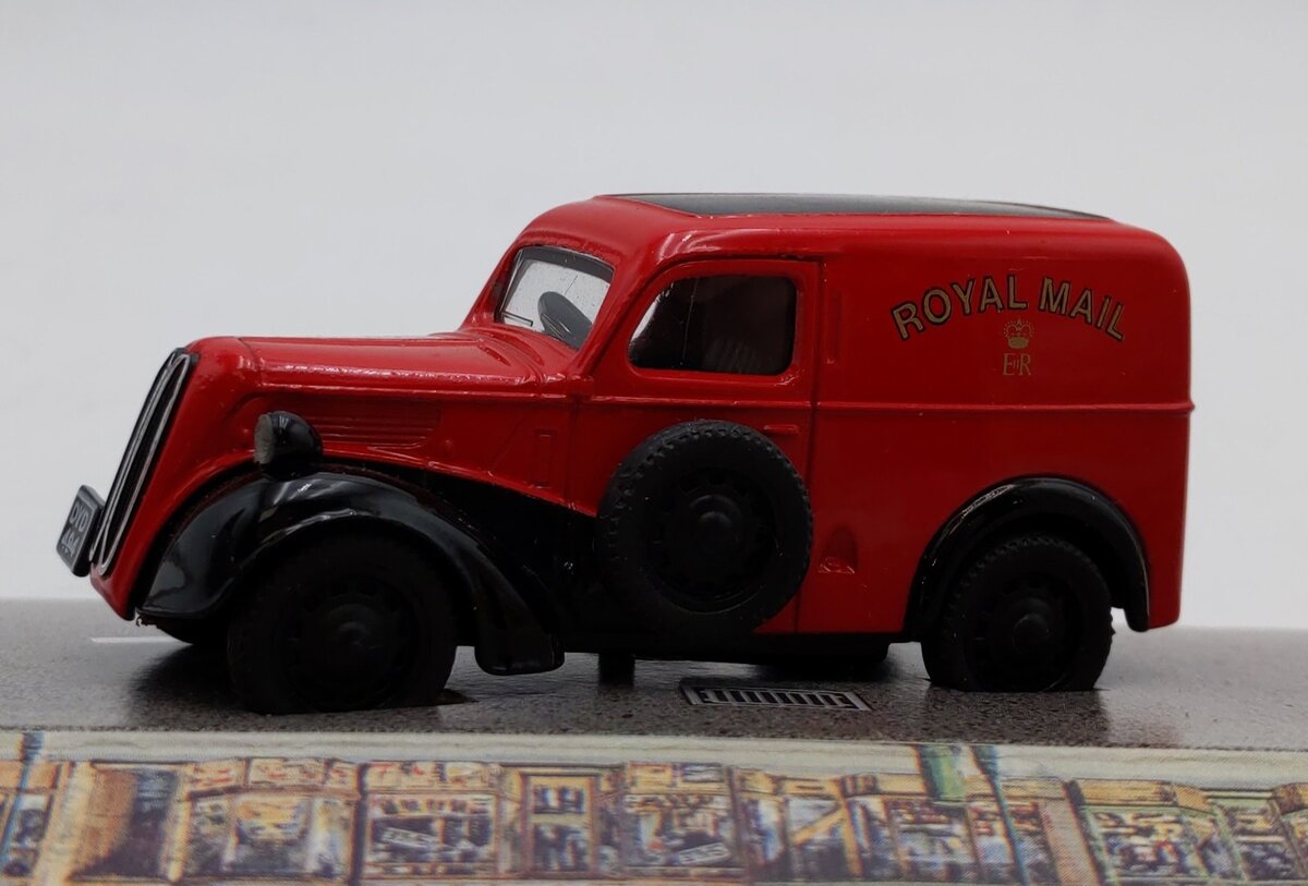 Corgi Classic Models 1:43 Scale  D980 Ford Popular Van NIB