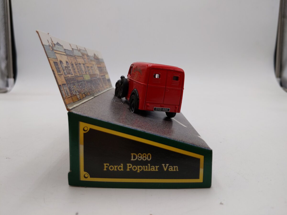 Corgi Classic Models 1:43 Scale  D980 Ford Popular Van NIB