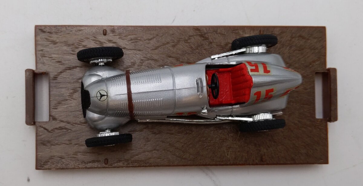 Brumm R71 1:43 Scale Mercedes W125 Coppa Wanderbilt 1938 Series Oro Diecast Car LN/Box