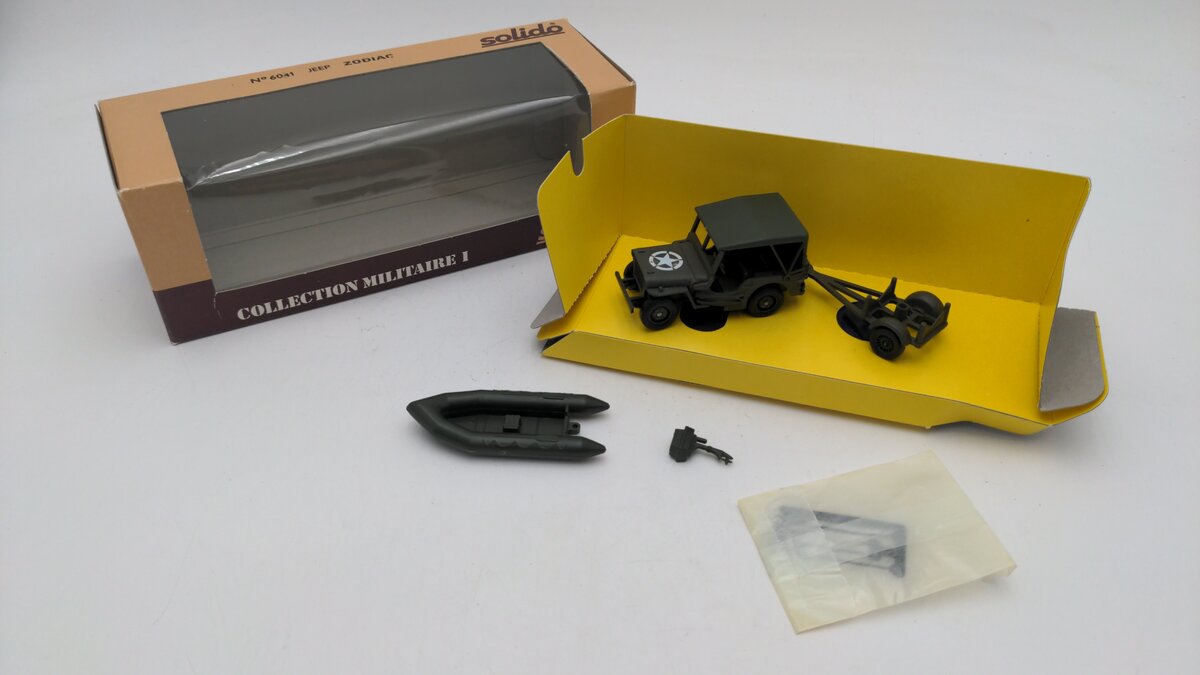 Solido 6041 Diecast Willy Army Jeep with Trailer and Plastic Zodiac Motor Boat EX/Box