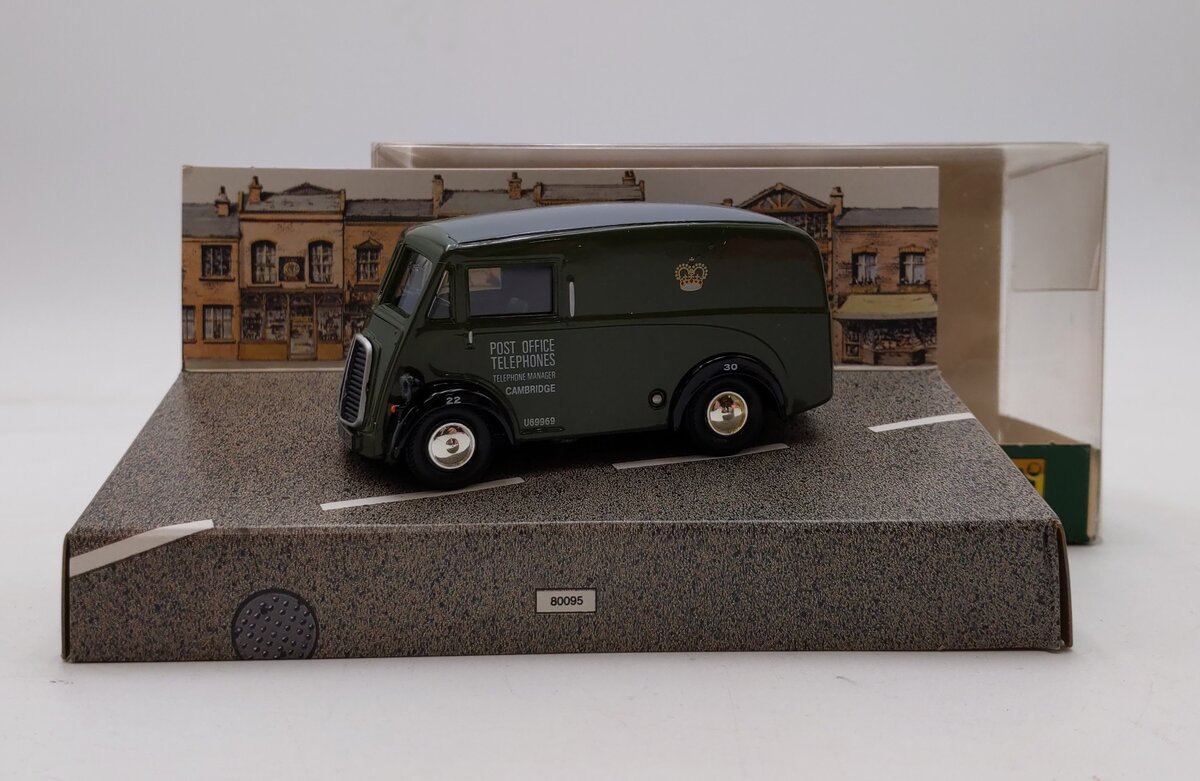 Corgi D983 1:43 Morris J Van Metropolitan Police EX/Box