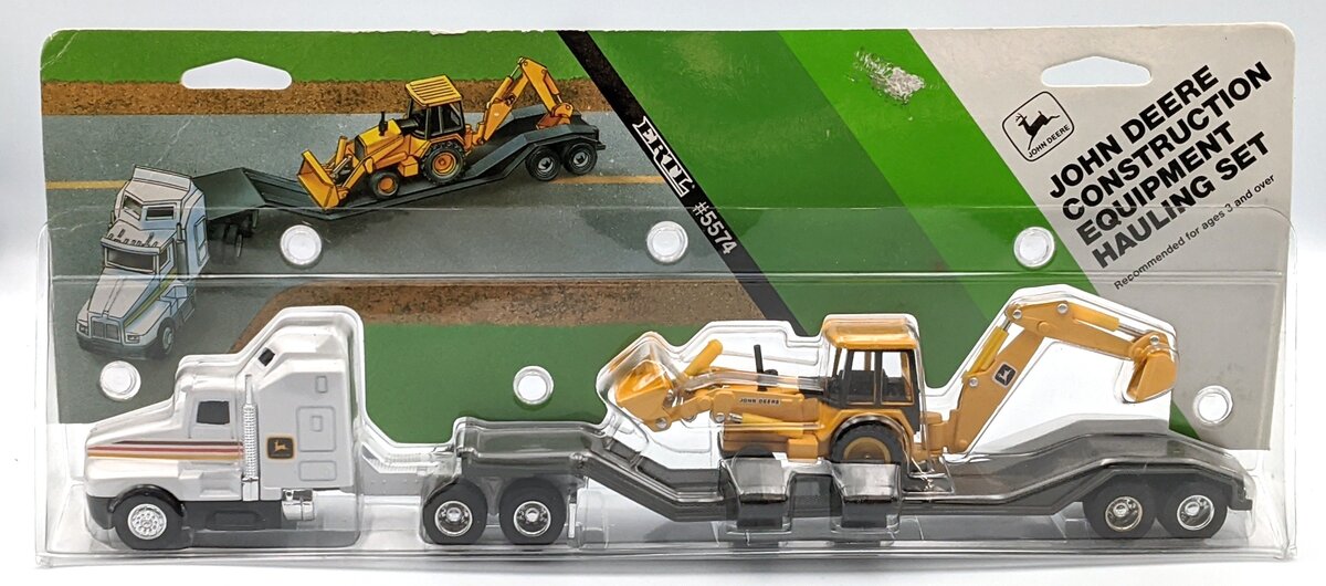 Ertl 5574 1:64 John Deere Construction Hauling Set