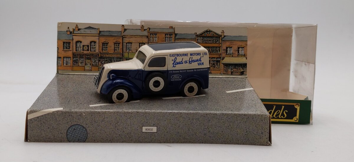 Corgi Classic Models 1:43 Scale #96860 Ford Popular Van NIB