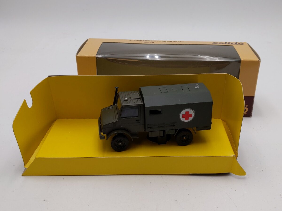 Solido Collection Militaire I Mercedes Ambulance-Unimog LN/Box