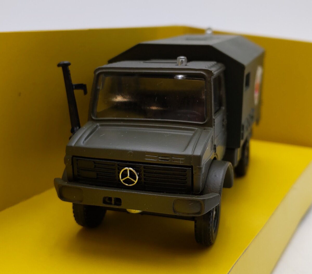 Solido Collection Militaire I Mercedes Ambulance-Unimog LN/Box