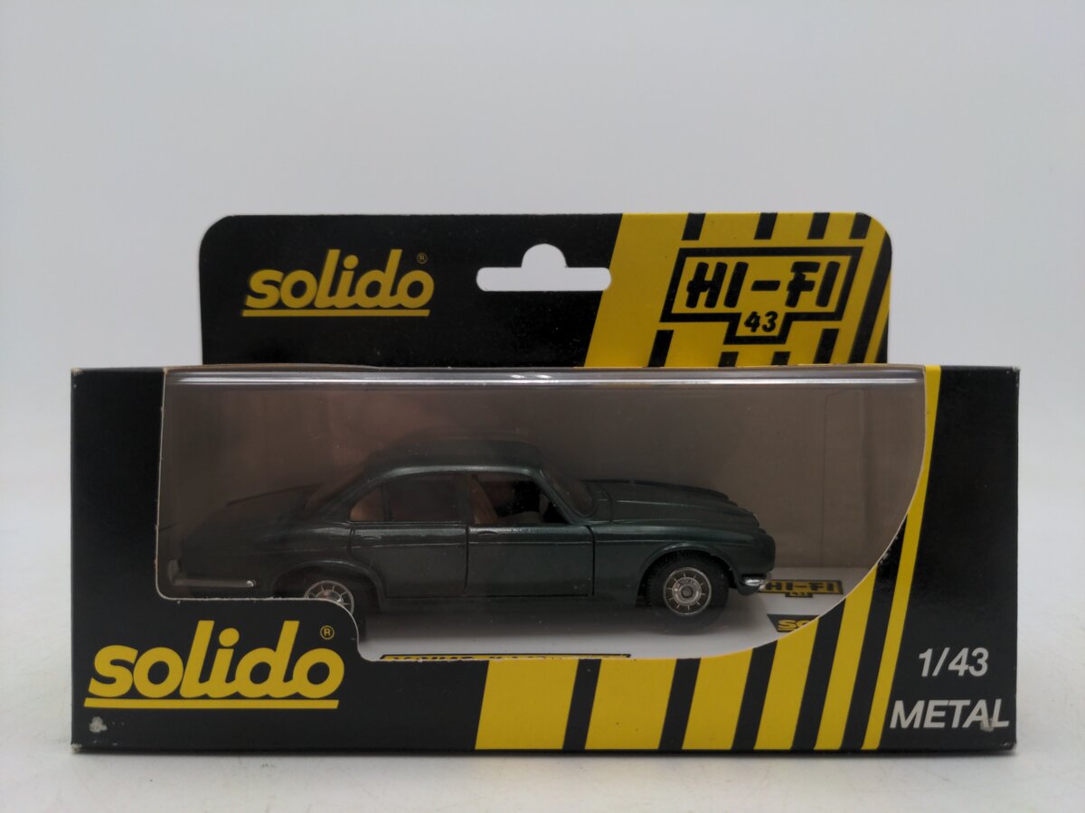 Solido 1501 1:43 Scale Diecast Green Jaguar XJ12 Car LN/Box